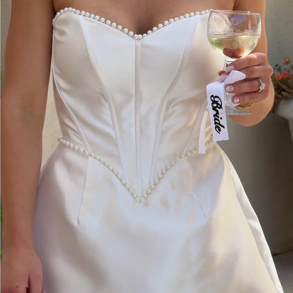 White Bridal Mini Dress - Lovestruck Basque waist bodice with Pearl Trim Sz. Sm - Picture 7 of 7